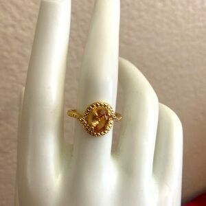 5/$10❤️❤️NEW Gold Tone Alloy & Faceted Glass Ring
